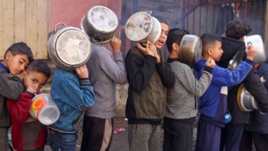 غزة بين المجاعة والتهدئة: إسرائيل تصعّد والكارثة تقترب