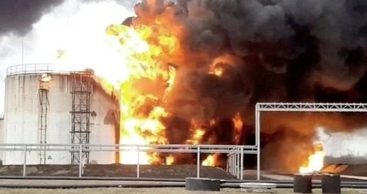 حرب المسيرات تشتعل.. أوكرانيا تضرب قلب النفط الروسي وإحباط هجوم “غاز كالوجا” حرب المسيرات تشتعل.. أوكرانيا تضرب قلب النفط الروسي وإحباط هجوم “غاز كالوجا”