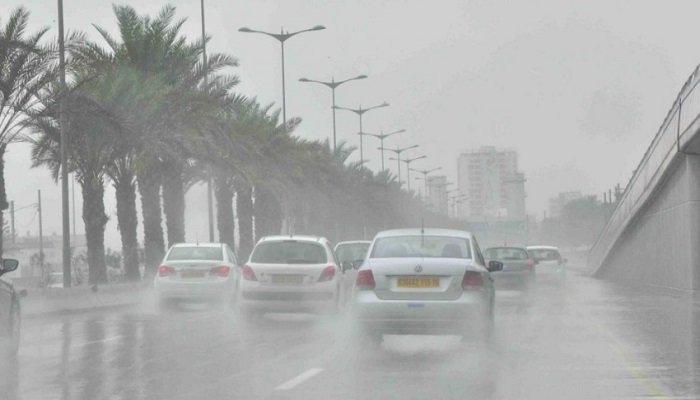 الأرصاد تحذر: منخفض جوي يضرب البلاد وأمطار تصل للقاهرة.. وسانت كاترين تسجل 3 درجات الأرصاد تحذر: منخفض جوي يضرب البلاد وأمطار تصل للقاهرة.. وسانت كاترين تسجل 3 درجات