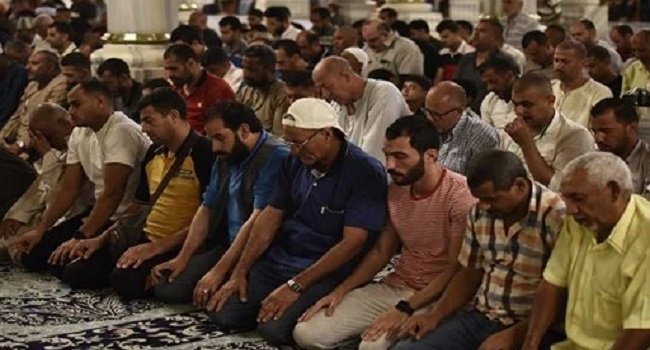 مواقيت الصلاة غدا الثلاثاء في مصر